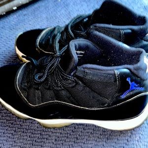 Jordan 11 space jam 2016
